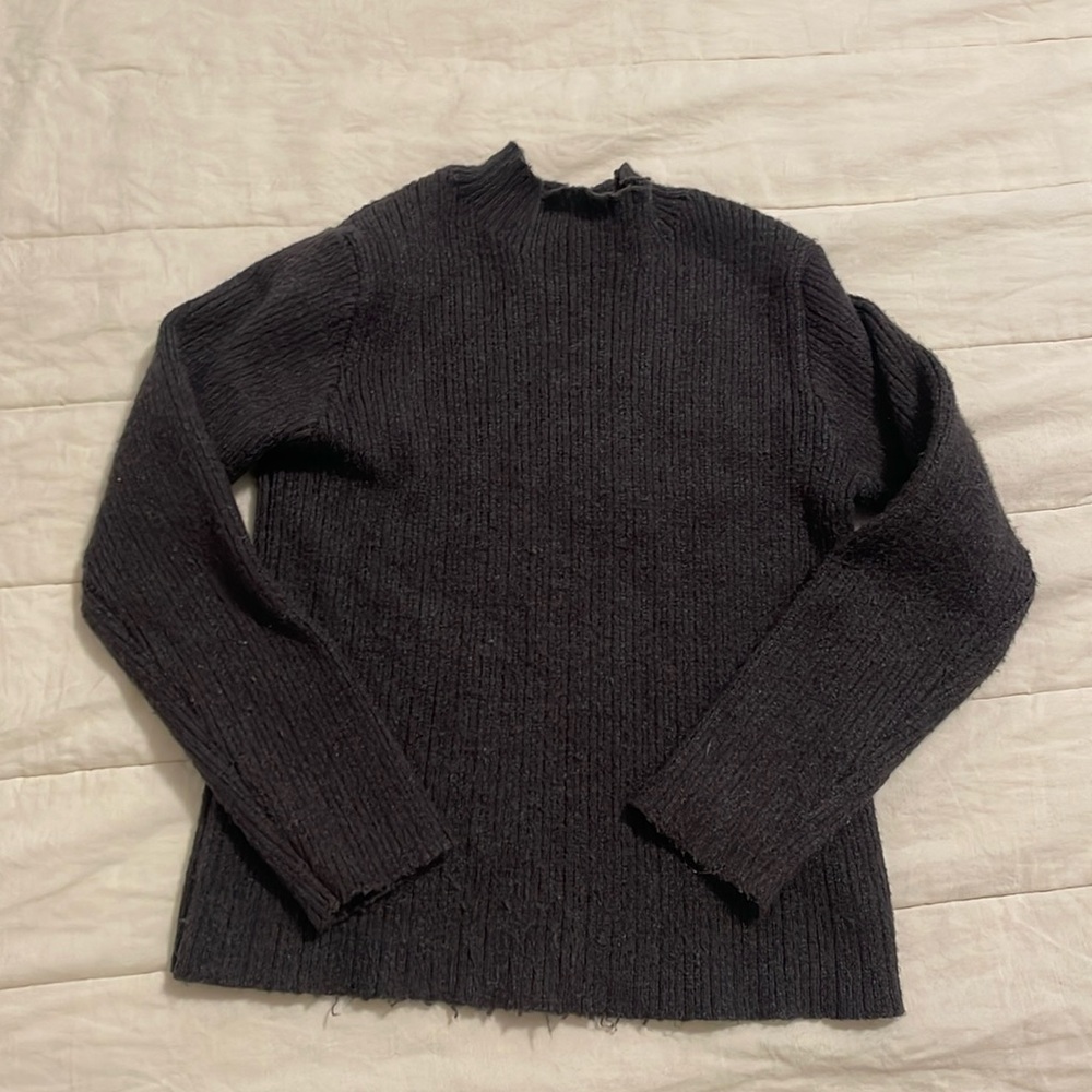 Soft ruffled neck long sleeve shirt